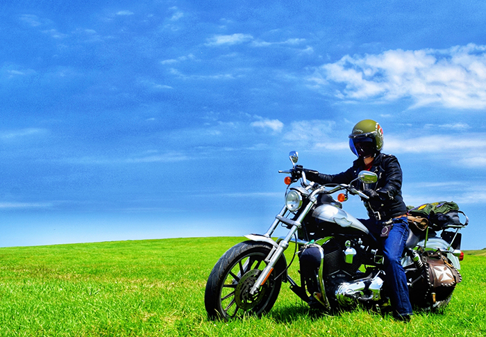 暑い夏でもバイクを楽しむ！ひんやりする快適グッズ